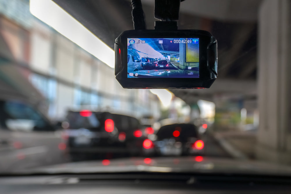 The Best Dash Cam from Ampulla in Review: Dual Channel or Single?