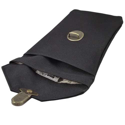 Durable metal clasp and soft interior padding keeps any cellphone safe from damage.